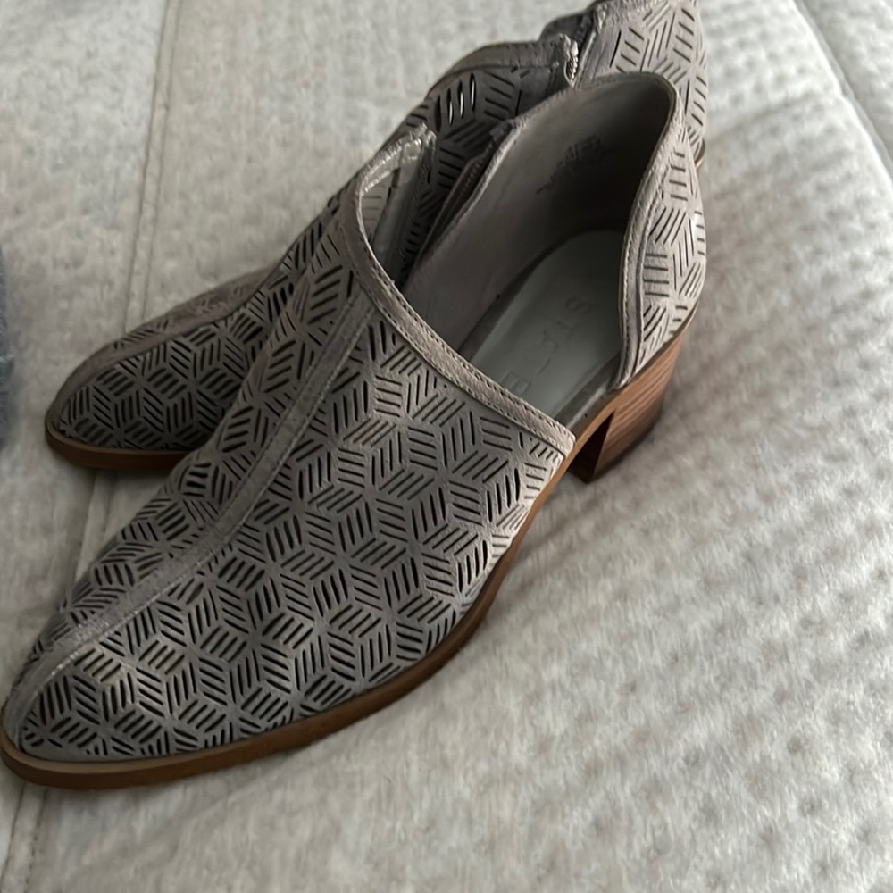 1. State booties